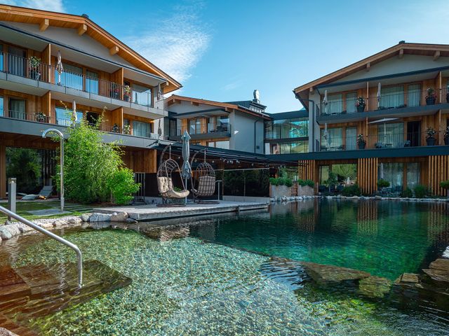 HOTEL LOREM